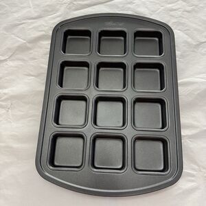 Pampered Chef Brownie Pan Square Brownies Baking Homemade Never Used Just Washed